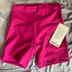 Lululemon Short 6"